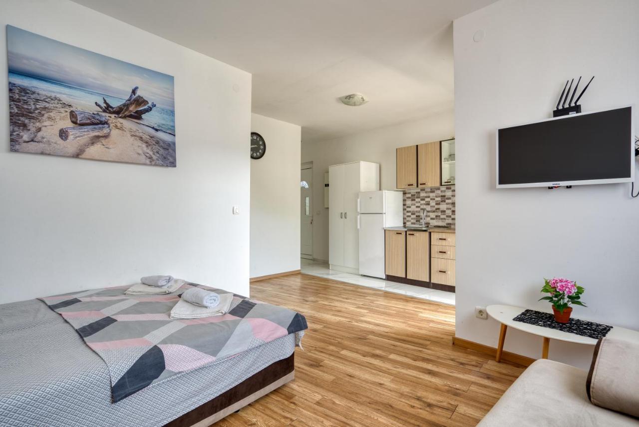 Apartmani Cukic Rafailovici Будва Экстерьер фото